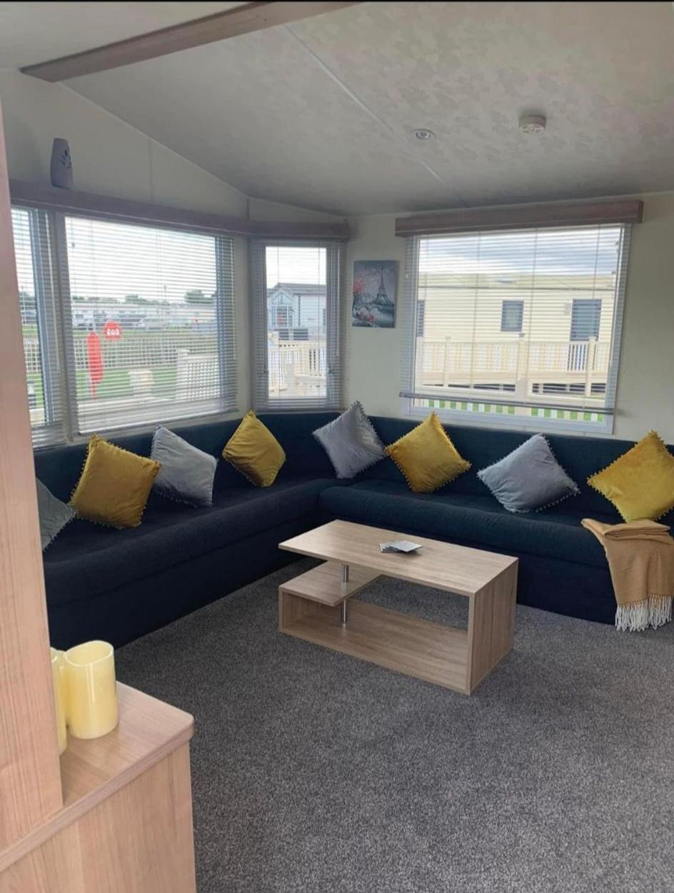 8 Berth 3 Bed Caravan Golden Palm Ml9 Chapel Saint Leonards Eksteriør billede